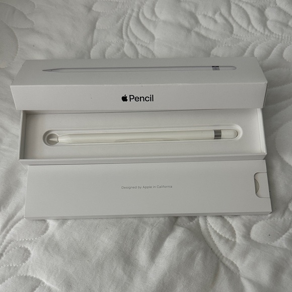 Apple Pencil in White - Picture 1 of 5